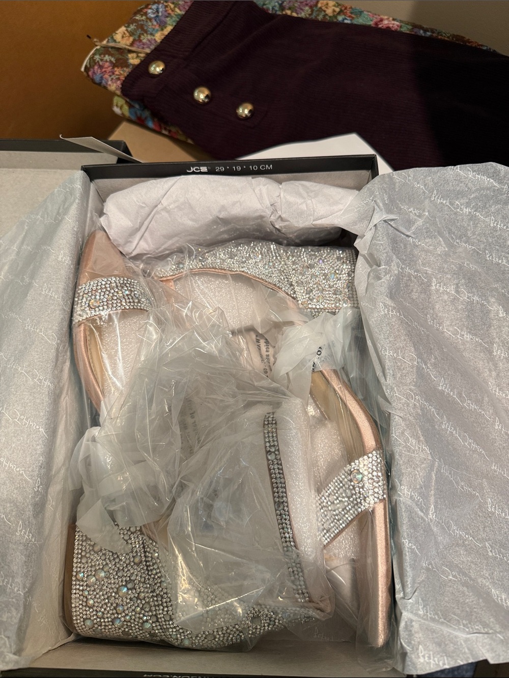 NIB Betsy Johnson Mari embellished sandals 9.5